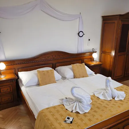Aparthotel Safari - Chateau 4*