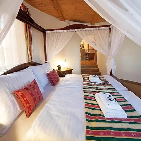 Safari - Chateau 4* Borovany (Ceske Budejovice)