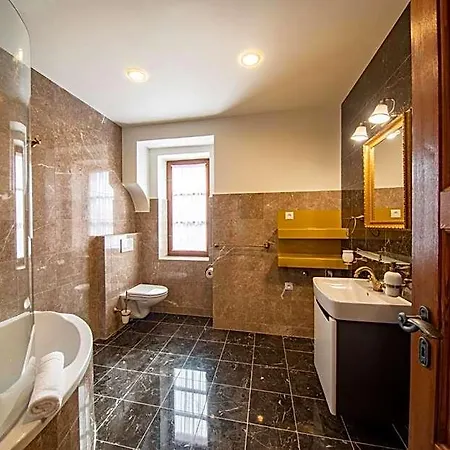 Safari - Chateau 4*