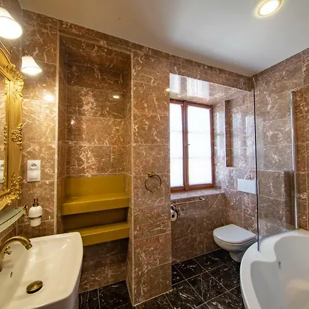 Safari - Chateau 4* Borovany (Ceske Budejovice)