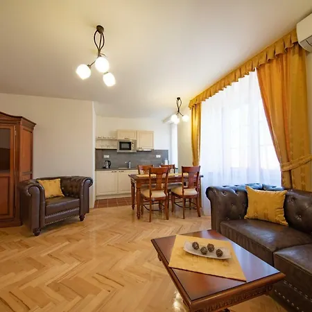 Aparthotel Safari - Chateau *