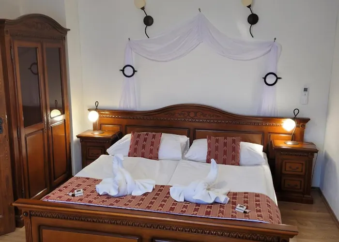 Lejlighedshotel Safari - Chateau Borovany (Ceske Budejovice)