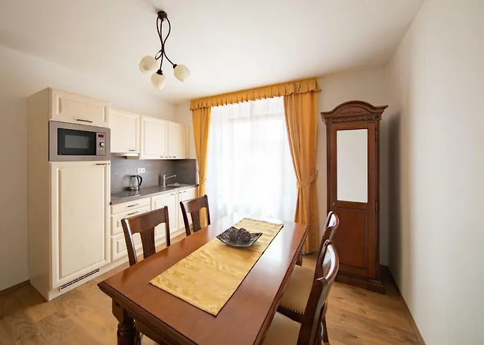 Lejlighedshotel Safari - Chateau Borovany (Ceske Budejovice)