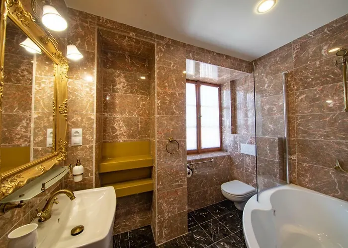 Safari - Chateau 4* Borovany (Ceske Budejovice)